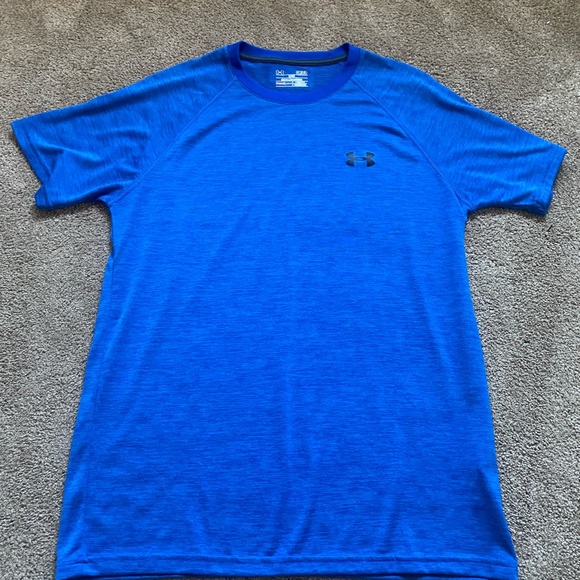 ✨2 for 1✨ Men’s Under Armour Loose Fit Gray and Blue Athletic Shirts Size Small - Picture 2 of 9